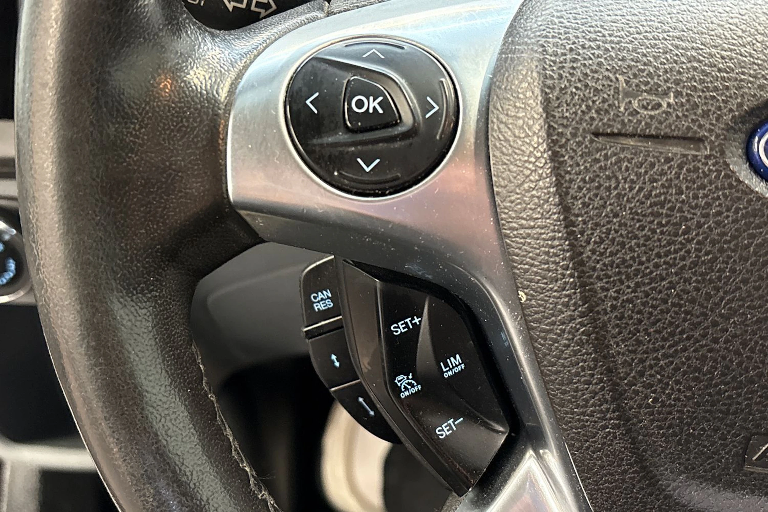 musta Ford Transit 2019 kuva 22.