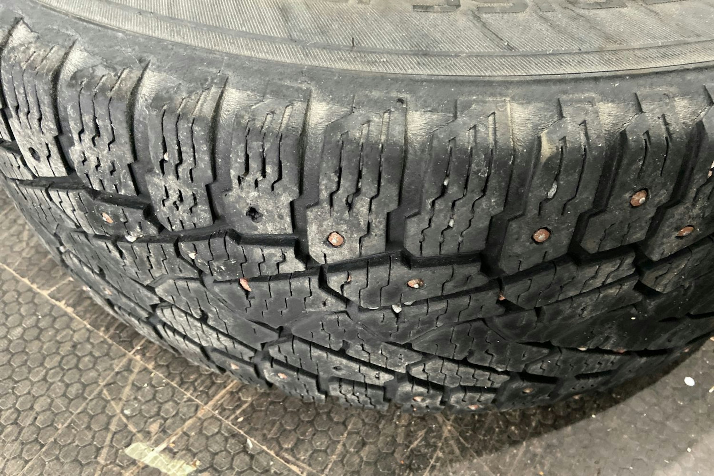 valkoinen Ford Transit 2019 kuva 16.