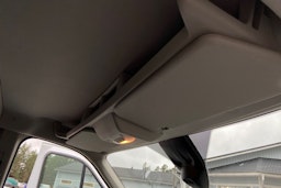 valkoinen Ford Transit 2019 kuva 18.