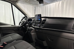 valkoinen Ford Transit 2020 kuva 12.