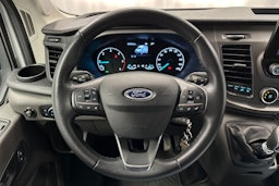valkoinen Ford Transit 2020 kuva 14.