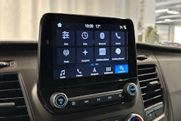 valkoinen Ford Transit 2020 kuva 20.