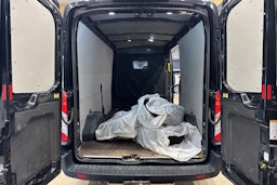 musta Ford Transit 2020 kuva 23.
