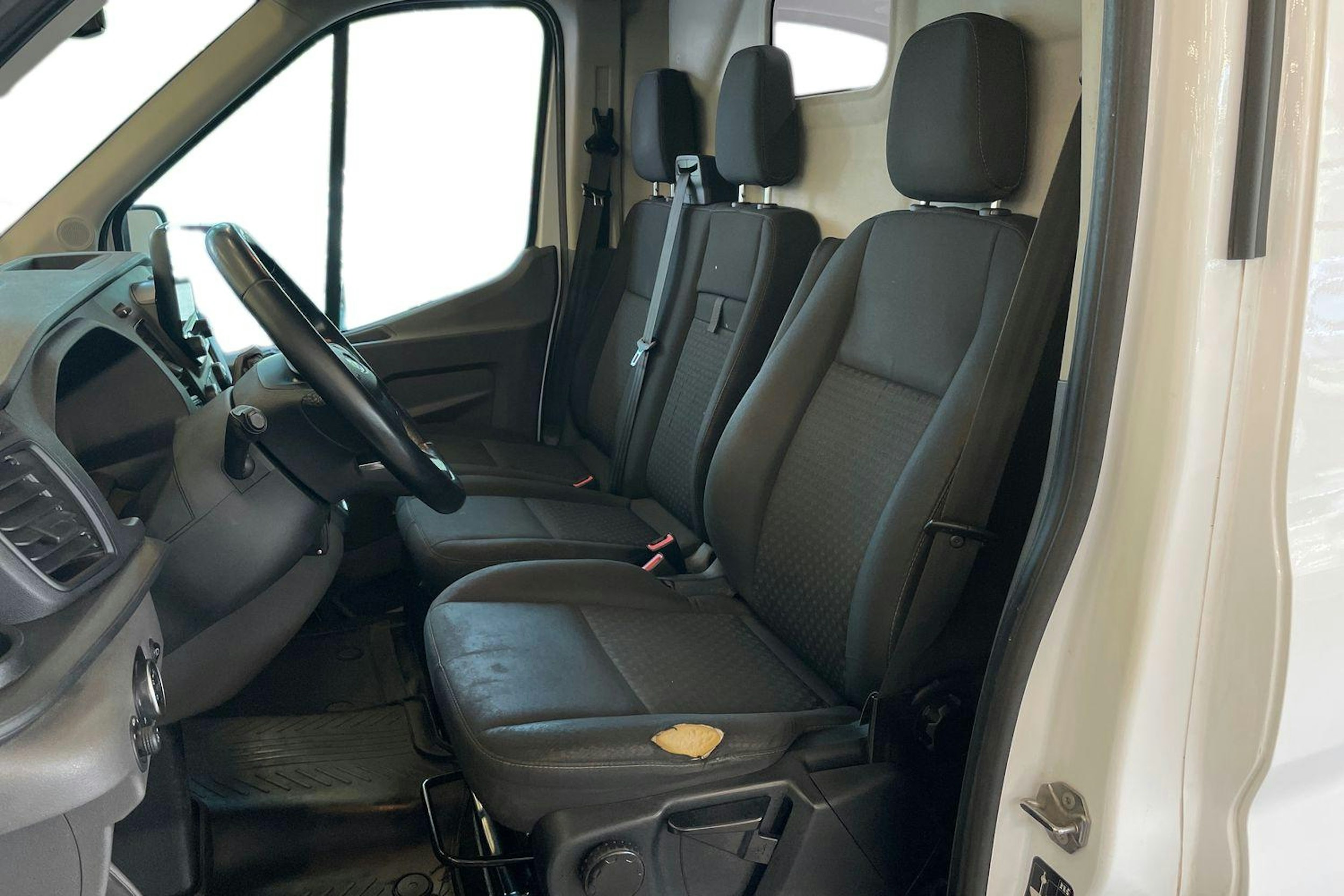 Valkoinen Ford TRANSIT 2020 kuva 10.