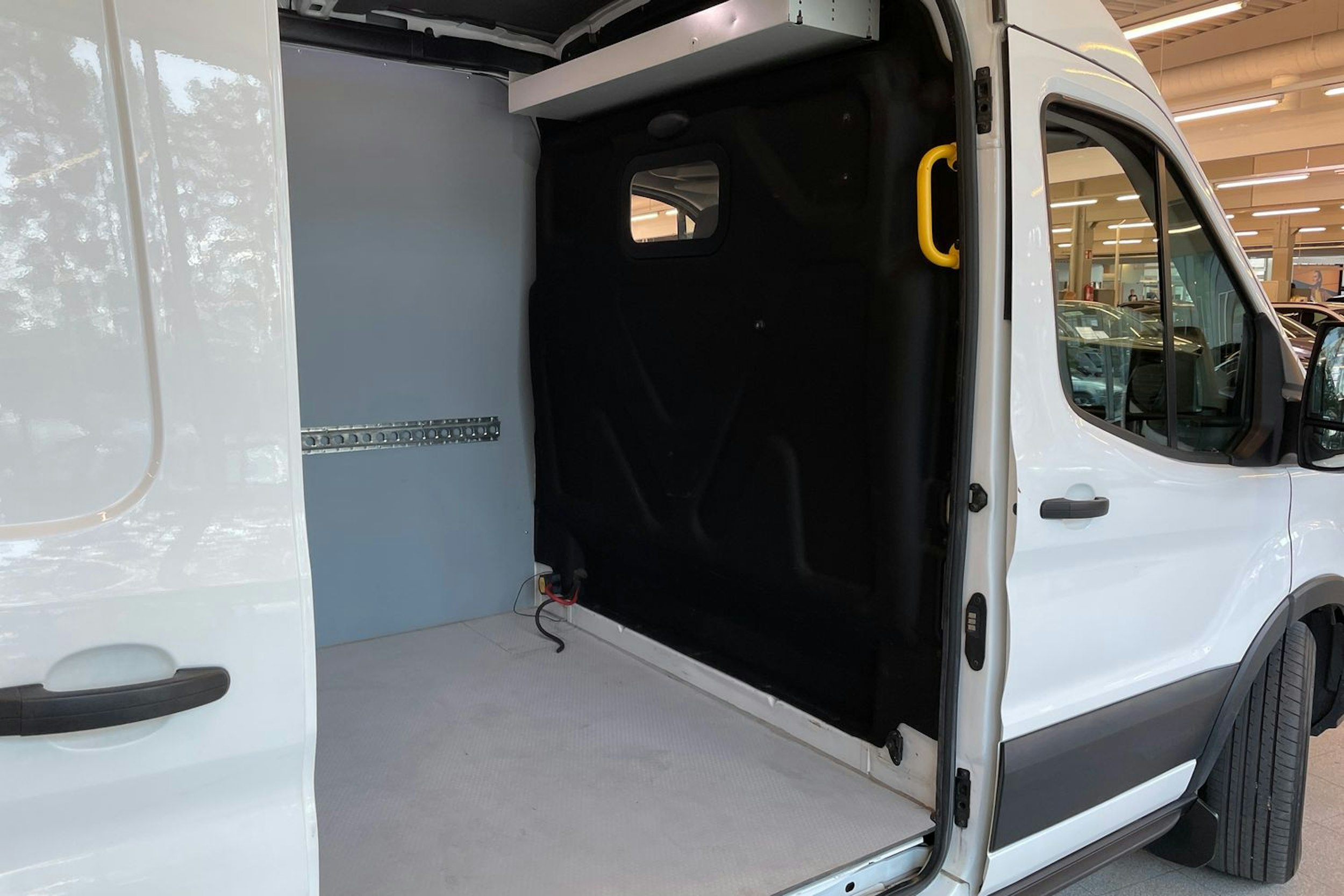 Valkoinen Ford TRANSIT 2020 kuva 24.