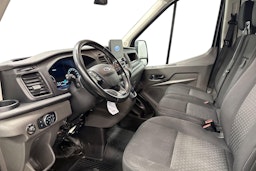 musta Ford Transit 2020 kuva 8.