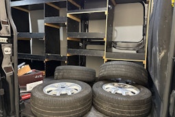 musta Ford Transit 2020 kuva 26.