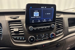 sininen Ford Transit 2020 kuva 13.