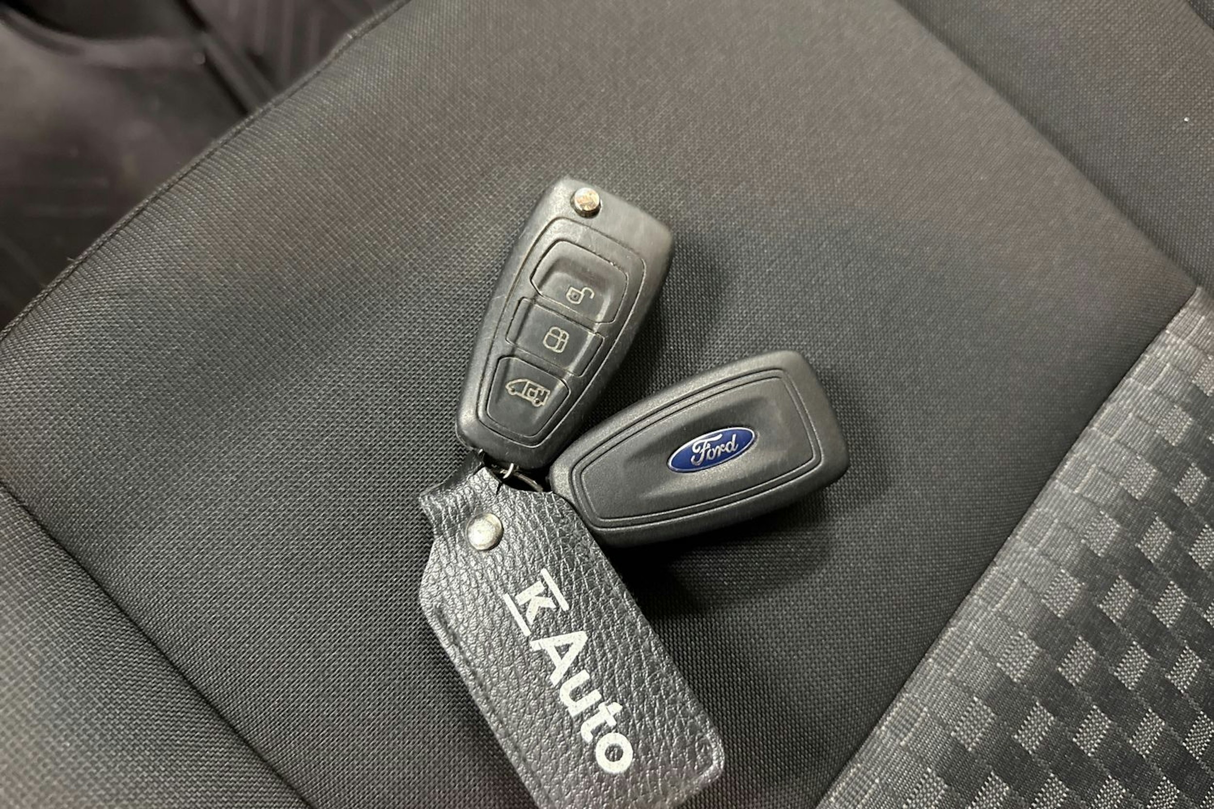 valkoinen Ford Transit Custom 2020 kuva 25.