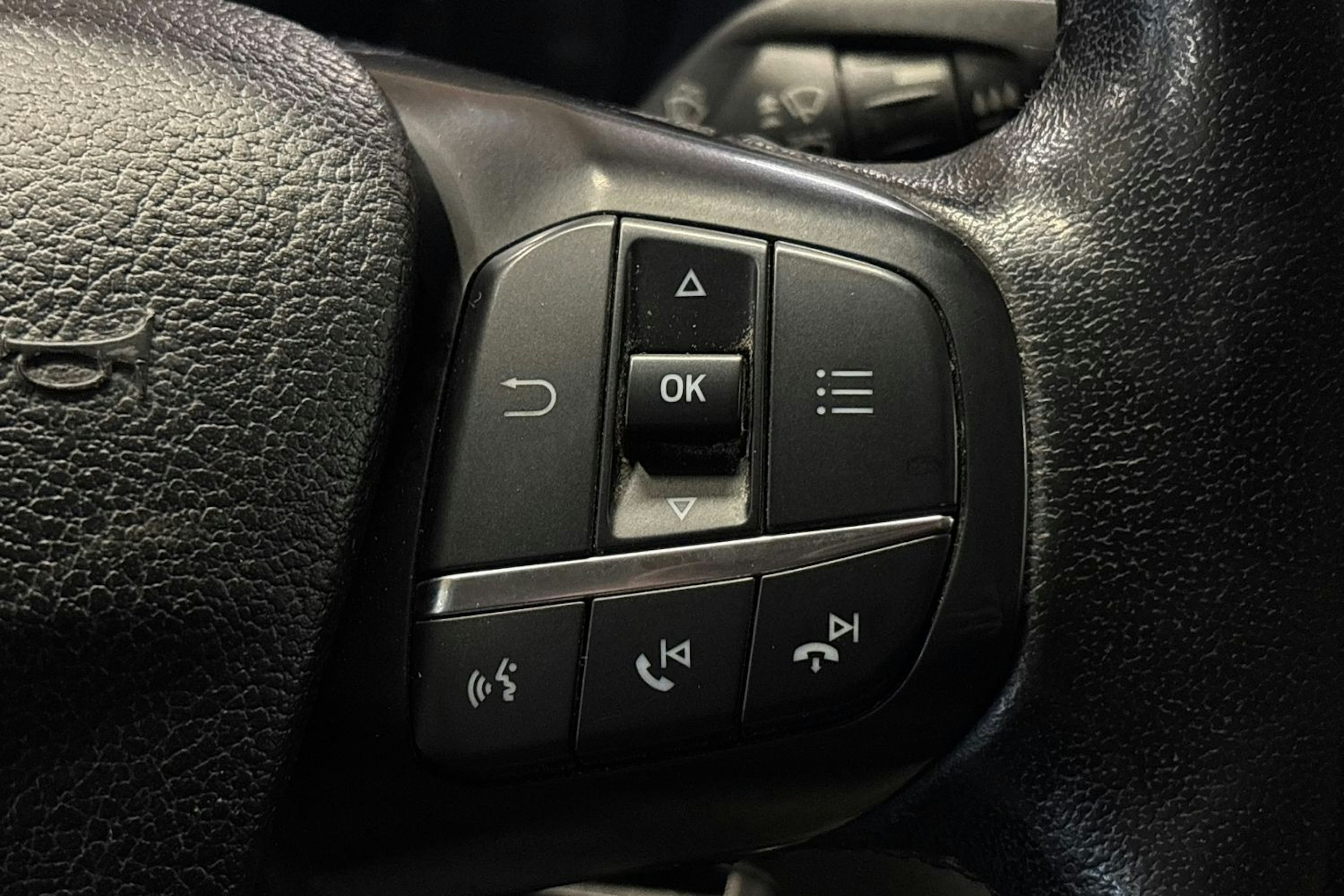 harmaa Ford Transit 2020 kuva 17.