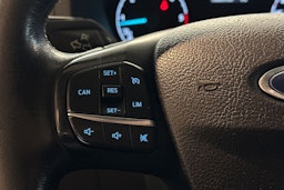 valkoinen Ford Transit 2020 kuva 13.