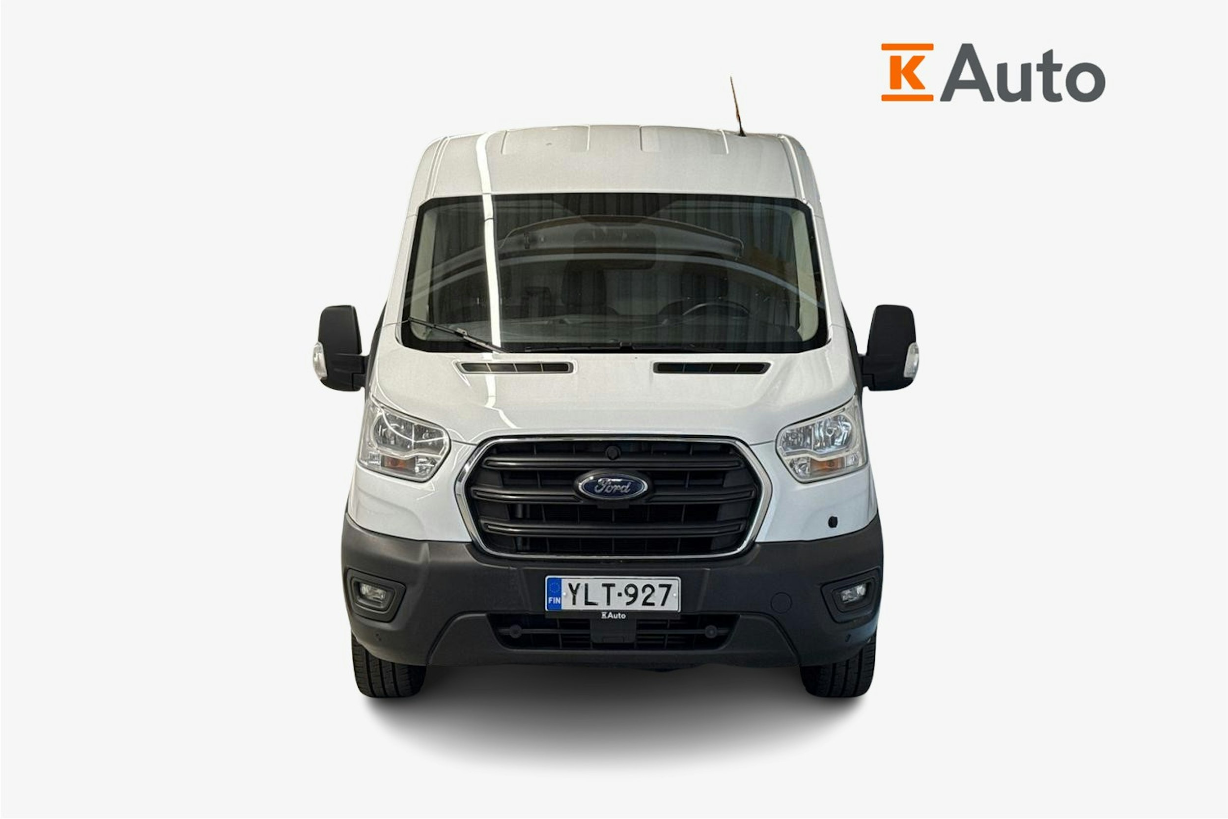 valkoinen Ford Transit 2020 kuva 5.
