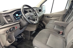 valkoinen Ford Transit 2020 kuva 7.