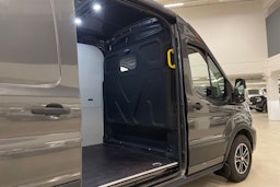 harmaa Ford Transit 2020 kuva 17.