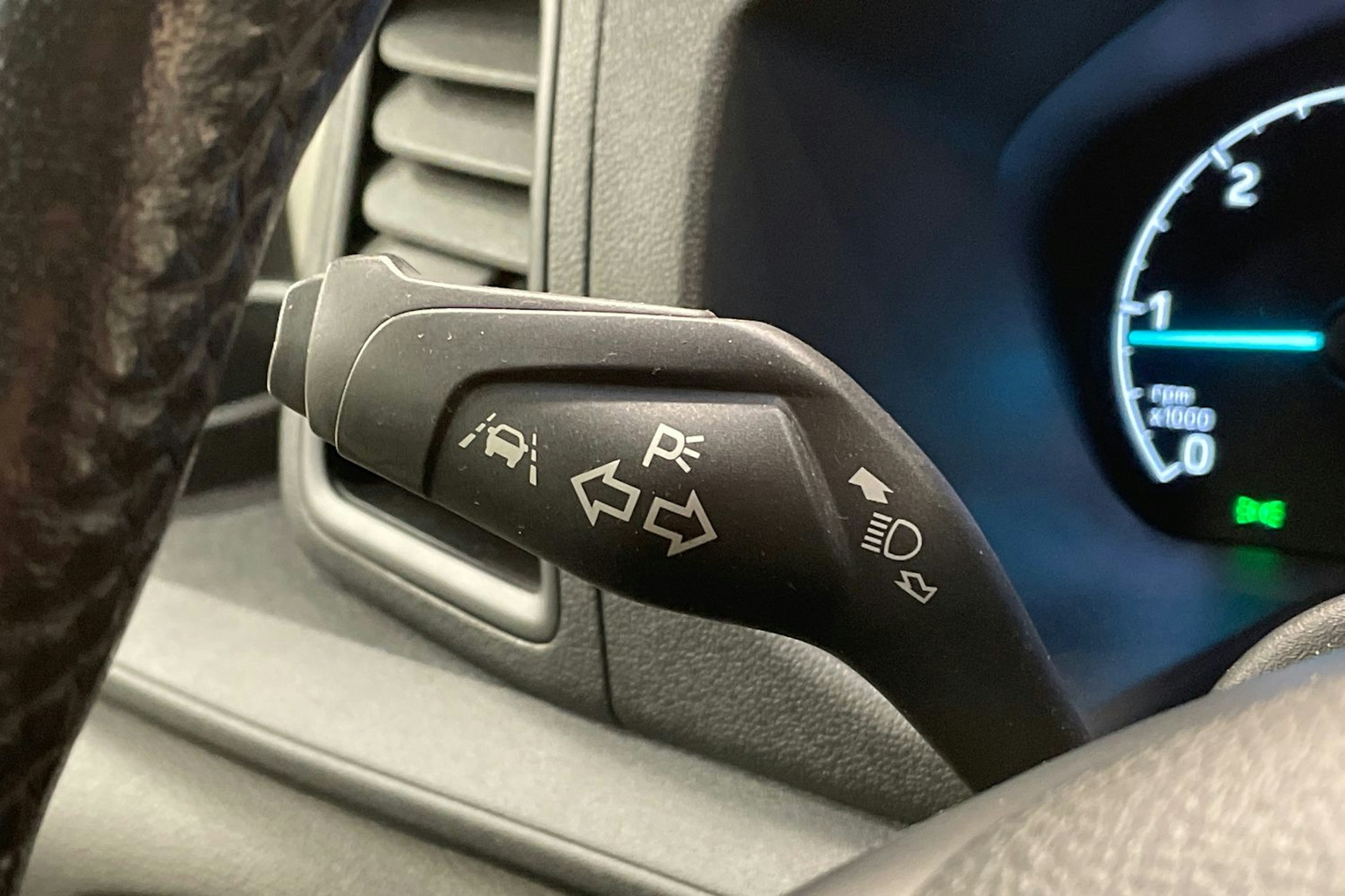 harmaa Ford Transit 2020 kuva 31.