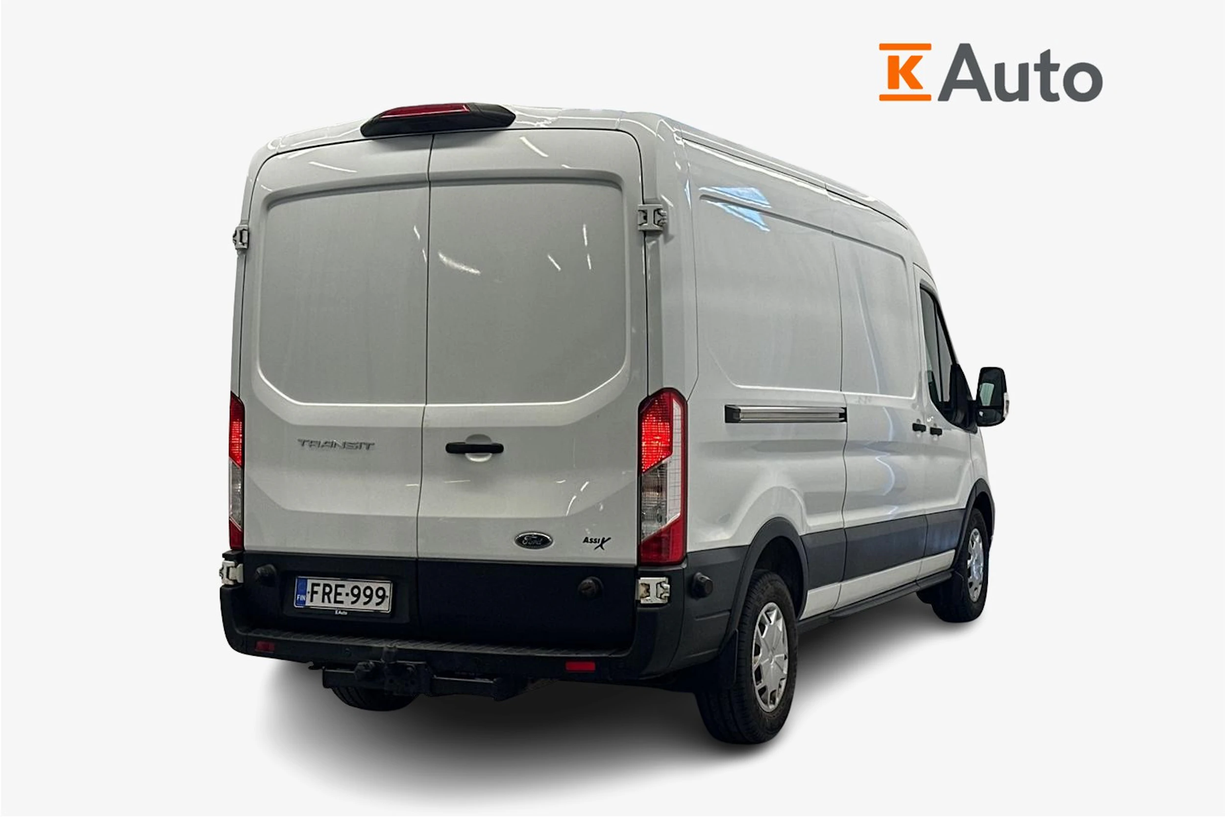 valkoinen Ford Transit 2021 kuva 2.
