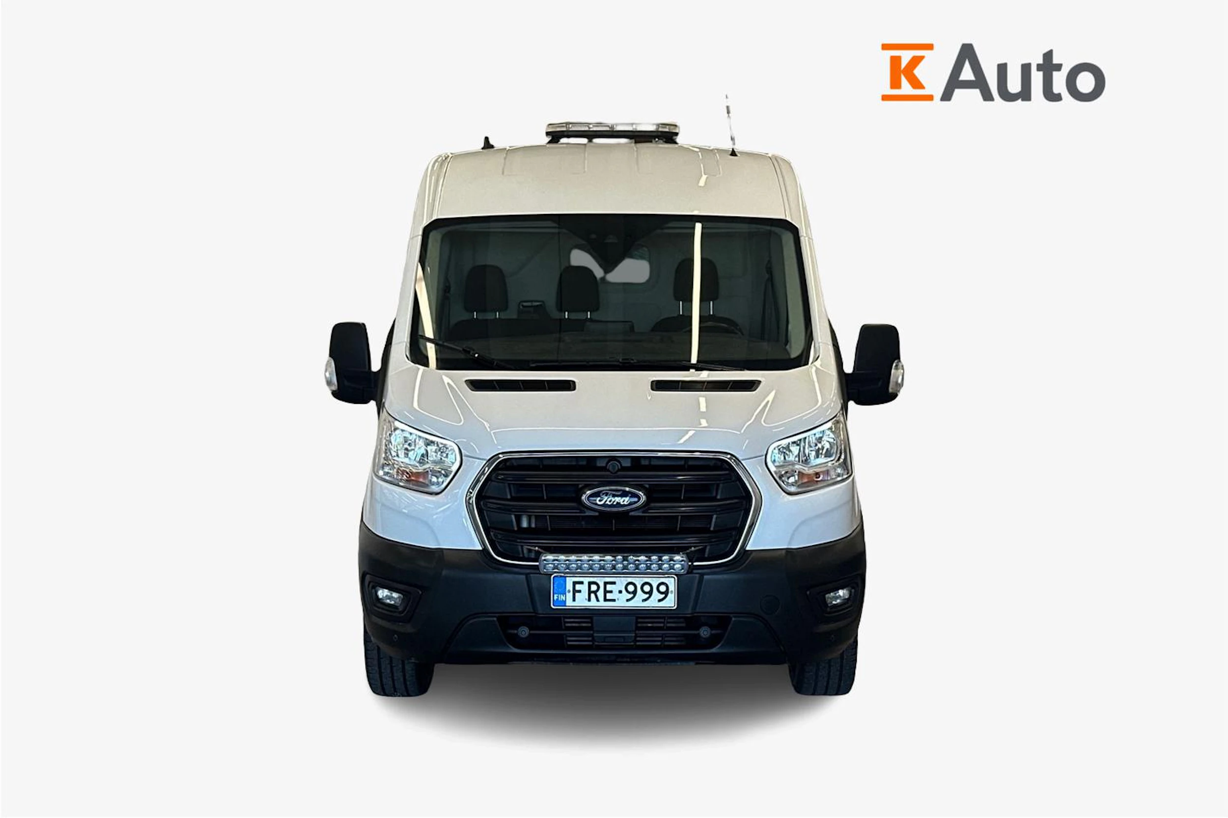 valkoinen Ford Transit 2021 kuva 4.