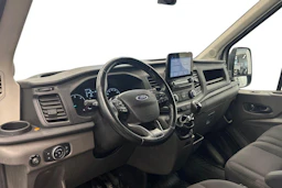 valkoinen Ford Transit 2021 kuva 6.
