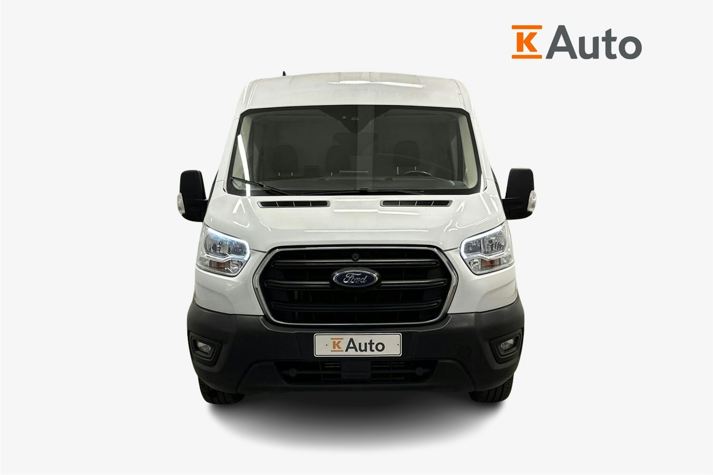 valkoinen Ford Transit 2021 kuva 4.