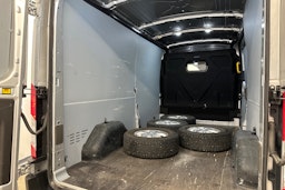 harmaa Ford Transit 2021 kuva 19.