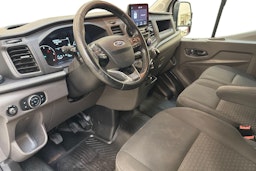 valkoinen Ford Transit 2021 kuva 6.