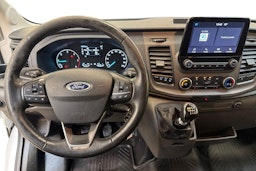 valkoinen Ford Transit 2021 kuva 7.