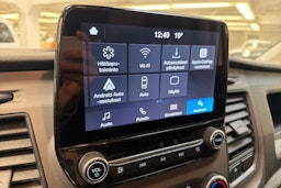 valkoinen Ford Transit 2021 kuva 12.