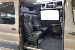 harmaa Ford Transit 2021 kuva 3.