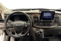 valkoinen Ford Transit 2021 kuva 9.