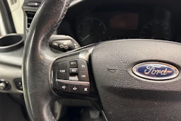 valkoinen Ford Transit 2021 kuva 15.