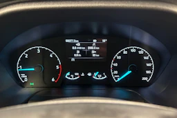 valkoinen Ford Transit 2021 kuva 17.