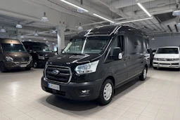 musta Ford Transit 2021 kuva 13.