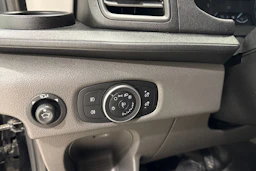 musta Ford Transit 2021 kuva 24.