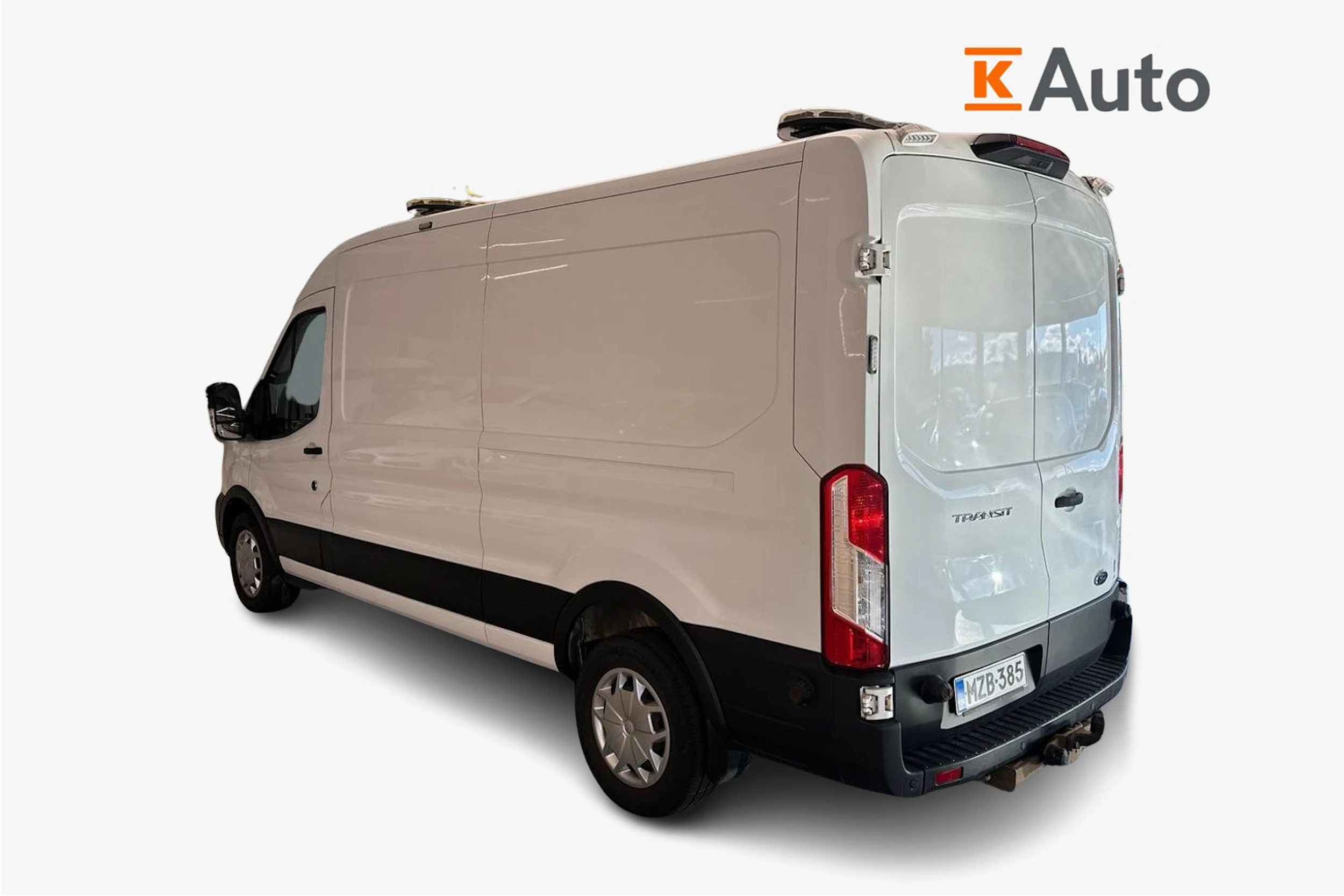 valkoinen Ford Transit 2021 kuva 2.