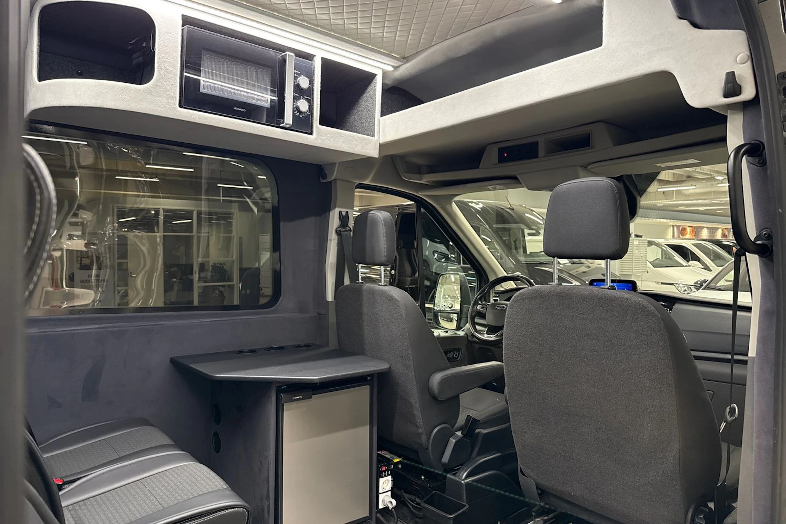 met. harmaa Ford Transit 2021 kuva 15.