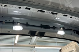 valkoinen Ford Transit 2021 kuva 19.