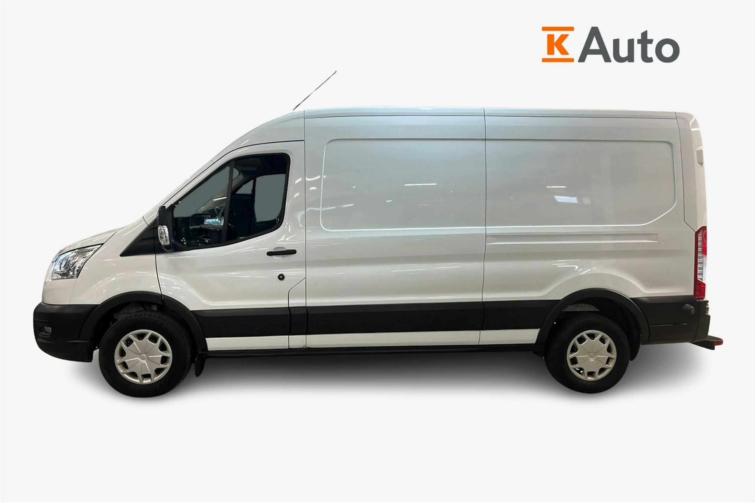 valkoinen Ford Transit 2021 kuva 5.
