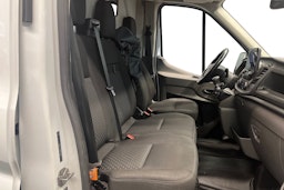 valkoinen Ford Transit 2021 kuva 8.