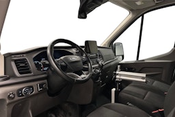 valkoinen Ford Transit 2022 kuva 6.