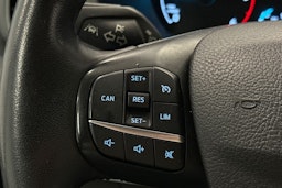 valkoinen Ford Transit 2022 kuva 17.