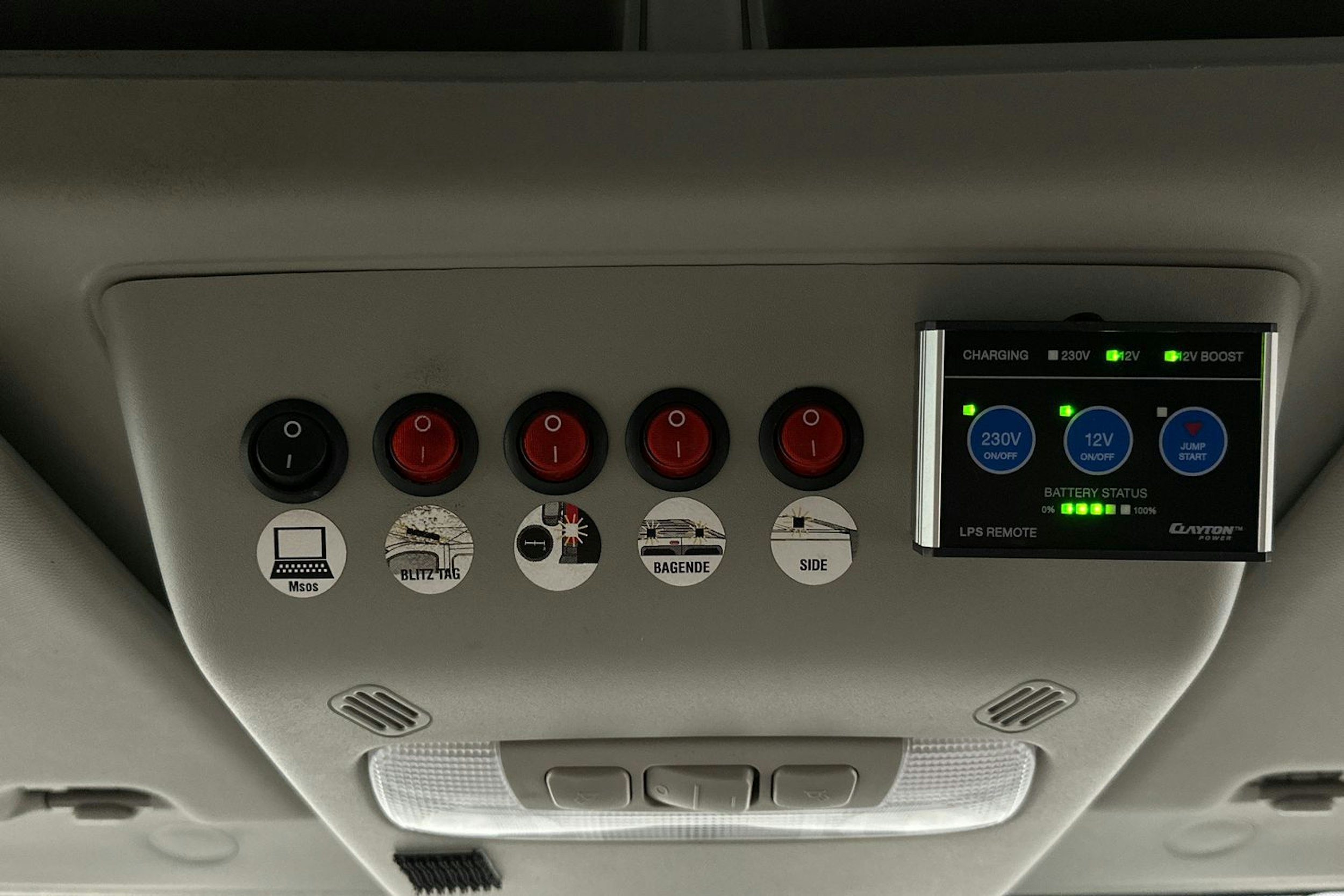 valkoinen Ford Transit 2022 kuva 22.