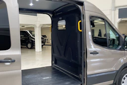 harmaa Ford Transit 2022 kuva 14.
