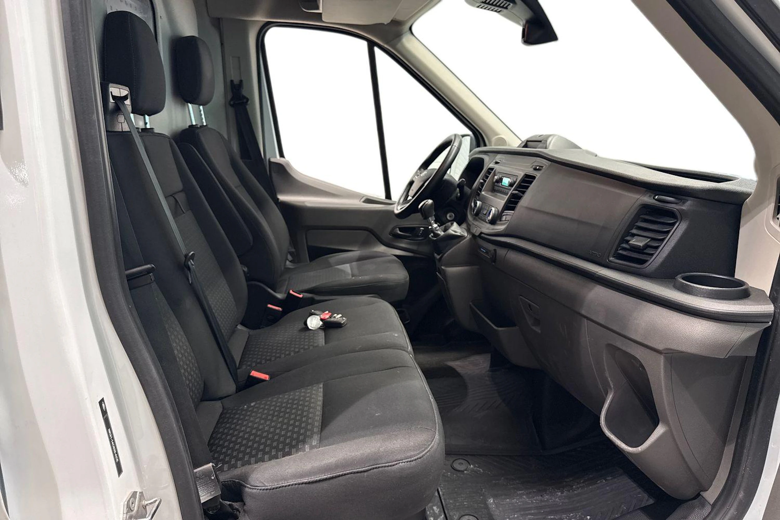 Valkoinen Ford TRANSIT 2022 kuva 11.