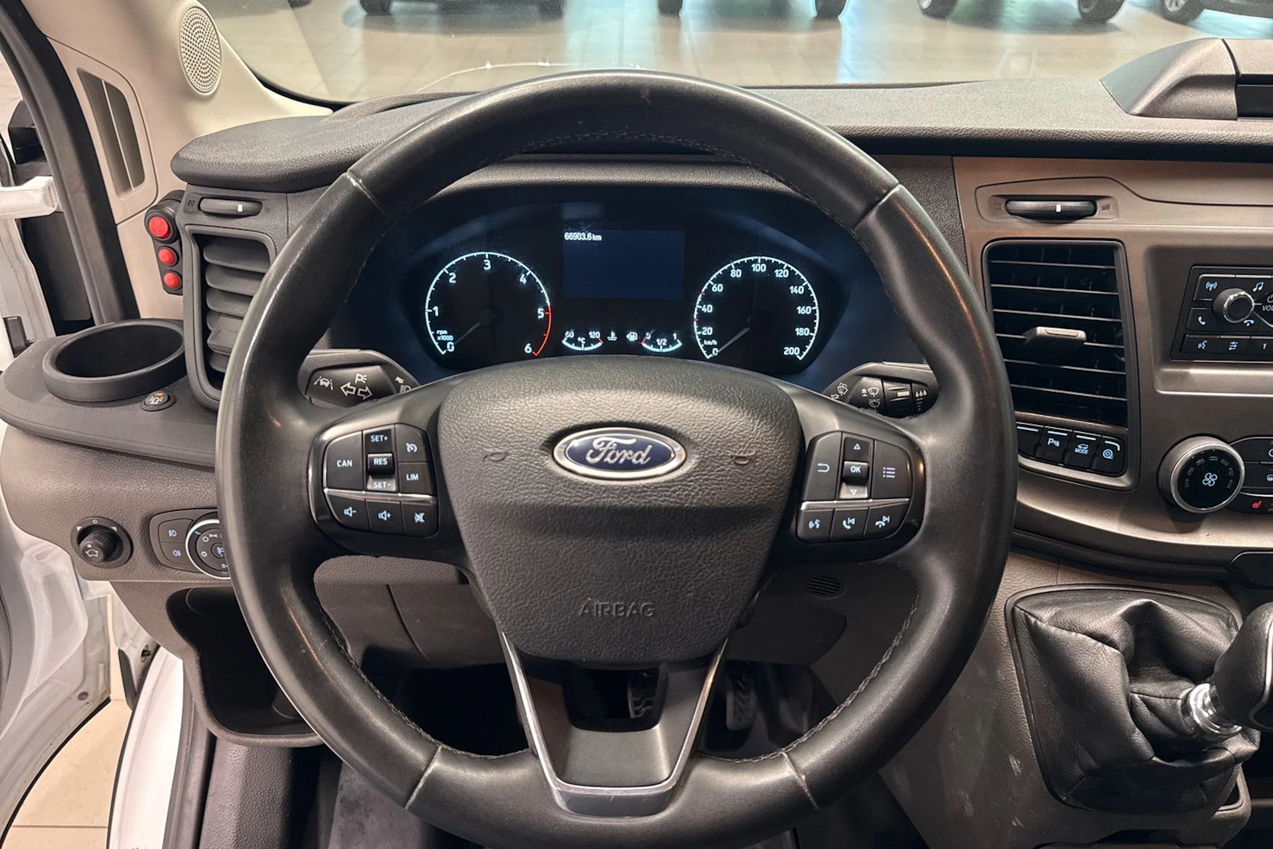Valkoinen Ford TRANSIT 2022 kuva 18.
