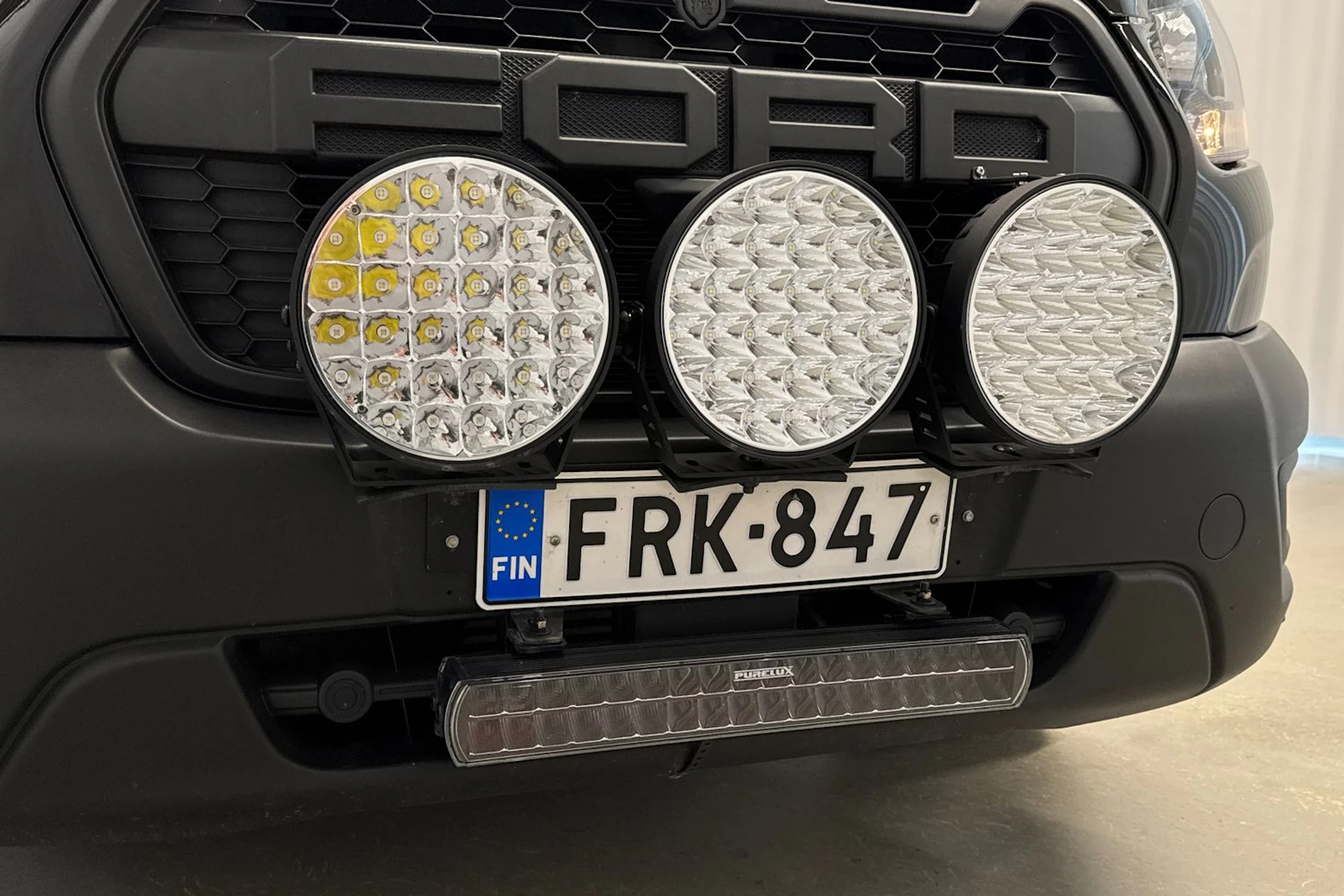musta Ford Transit 2022 kuva 33.
