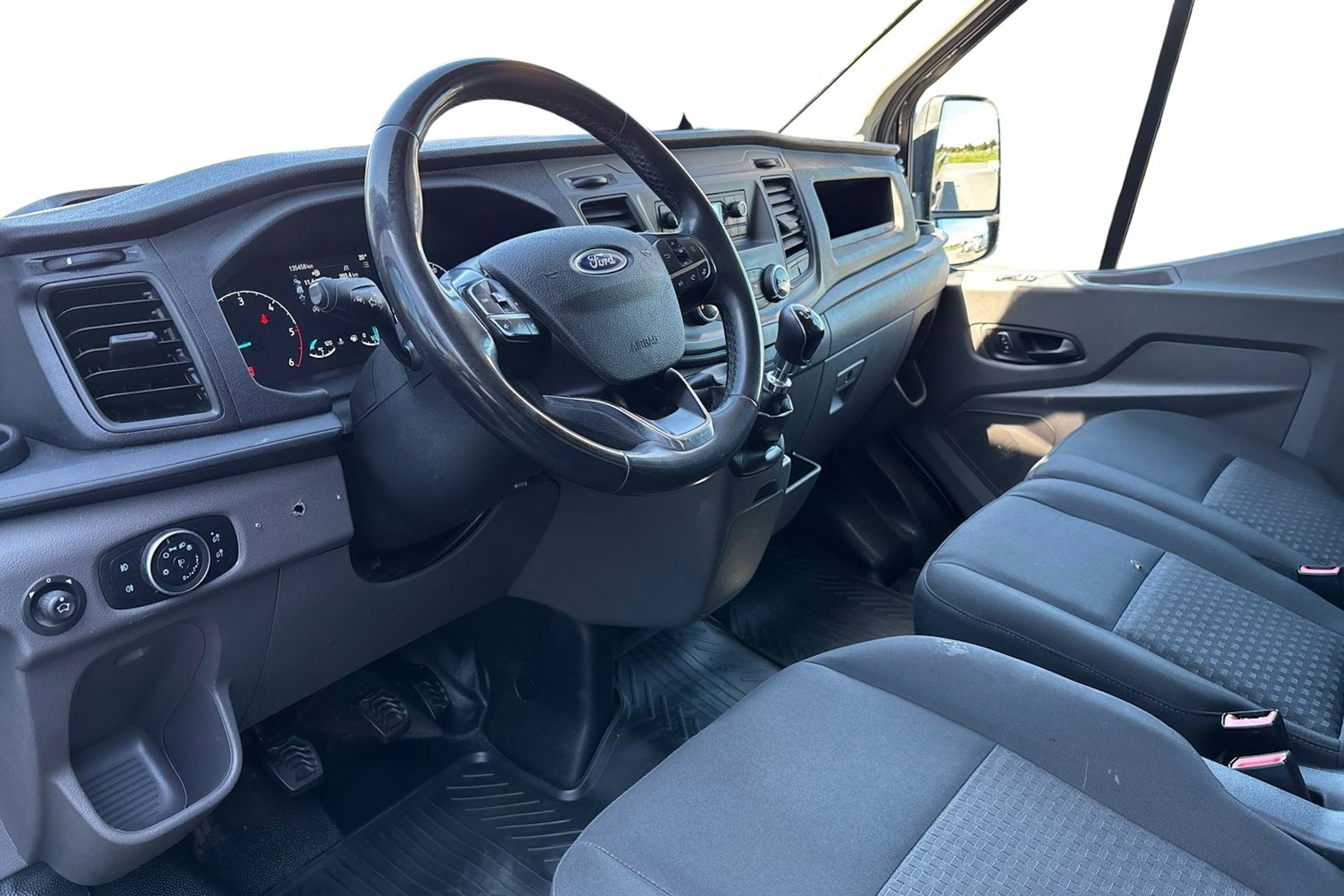 Harmaa Ford TRANSIT 2022 kuva 7.