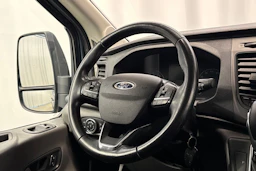 sininen Ford Transit 2022 kuva 13.