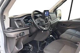 valkoinen Ford Transit 2022 kuva 6.
