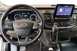 valkoinen Ford Transit 2022 kuva 7.