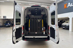 valkoinen Ford Transit 2022 kuva 25.